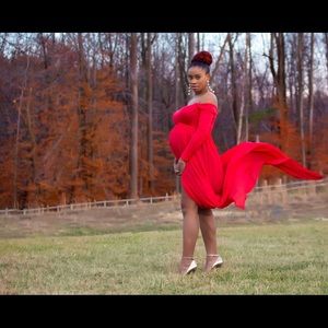 Dresses - Red Maternity Photoshoot Dress 🌹Perfect! Dresses - Red Maternity Photoshoot Dress 🌹Perfect!
